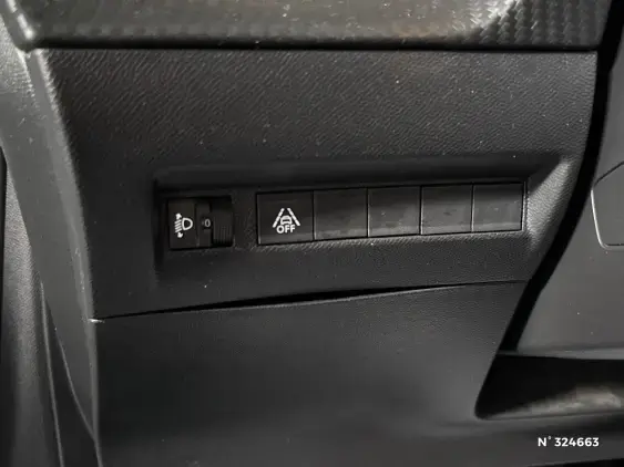 PEUGEOT 208 ELECTRIQUE II - voiture d'occasion - Photo 15