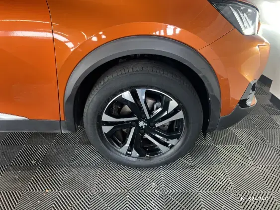 PEUGEOT 2008 - voiture d'occasion - Photo 8