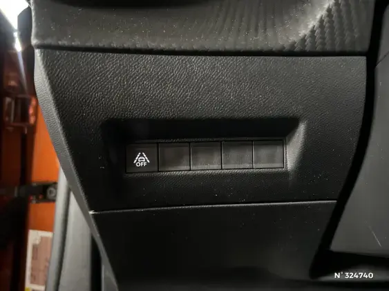 PEUGEOT 2008 - voiture d'occasion - Photo 15