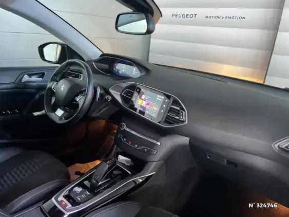 PEUGEOT 308 SW III - voiture d'occasion - Photo 10