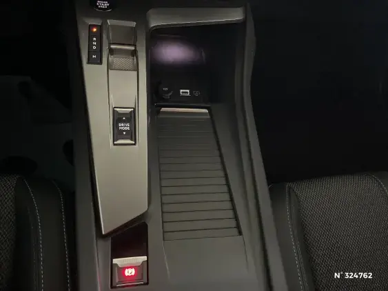 PEUGEOT 308 III - voiture d'occasion - Photo 20