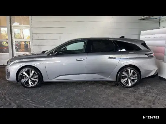 PEUGEOT 308 SW III - voiture d'occasion - Photo 2