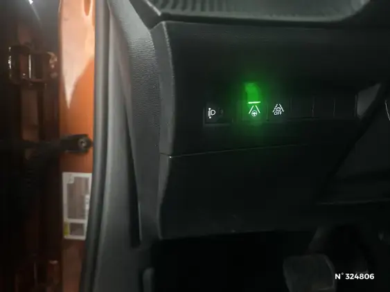 PEUGEOT 2008 ELECTRIQUE II - voiture d'occasion - Photo 15