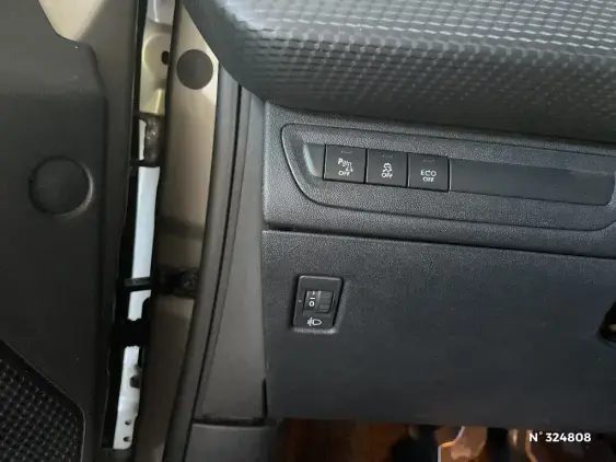 PEUGEOT 2008 - voiture d'occasion - Photo 15