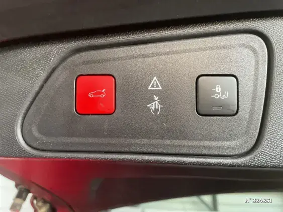 PEUGEOT 3008 II - voiture d'occasion - Photo 25