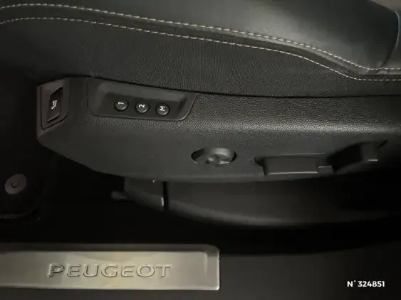 PEUGEOT 3008 II - voiture d'occasion - Photo 27