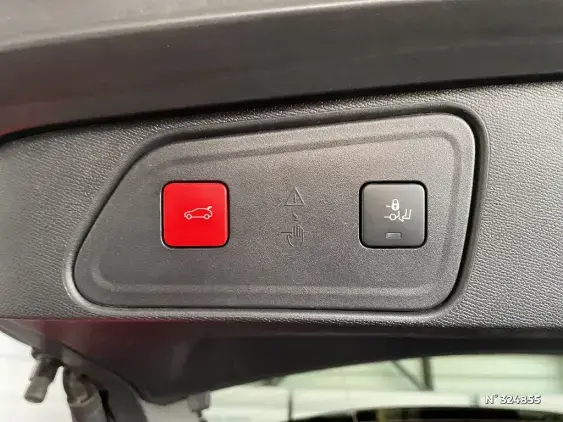 PEUGEOT 3008 II - voiture d'occasion - Photo 29