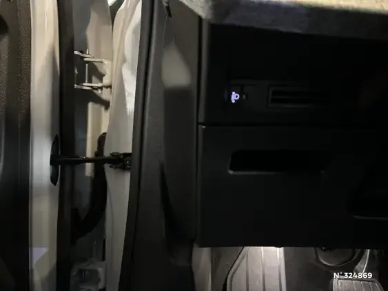 PEUGEOT 3008 III - voiture d'occasion - Photo 14