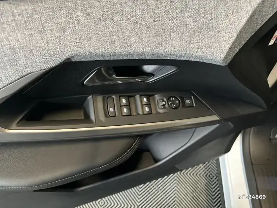 PEUGEOT 3008 III - voiture d'occasion - Photo 24