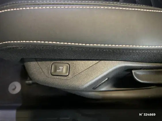 PEUGEOT 3008 III - voiture d'occasion - Photo 25