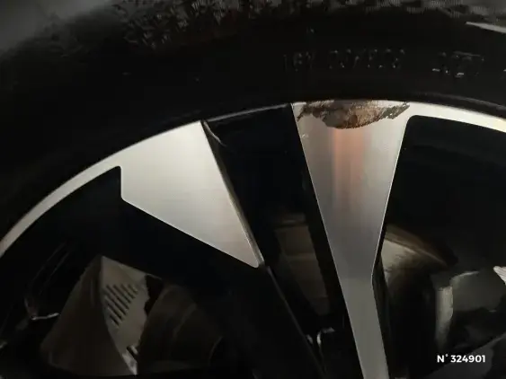 PEUGEOT 2008 II - voiture d'occasion - Photo 26