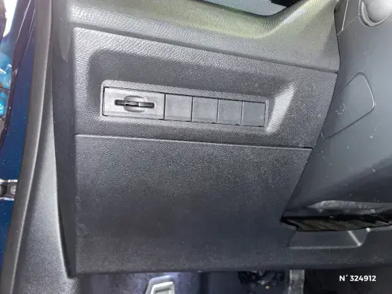 PEUGEOT 308 III - voiture d'occasion - Photo 15