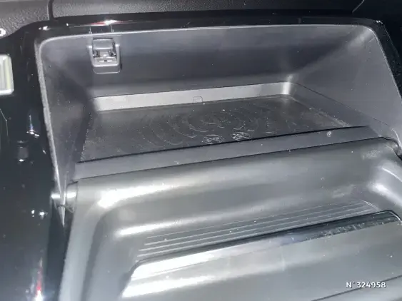 PEUGEOT 2008 II - voiture d'occasion - Photo 29