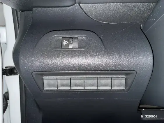 PEUGEOT PARTNER III - voiture d'occasion - Photo 14