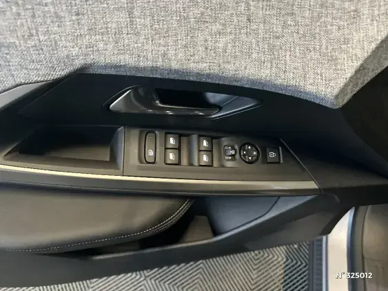 PEUGEOT 3008 III - voiture d'occasion - Photo 24