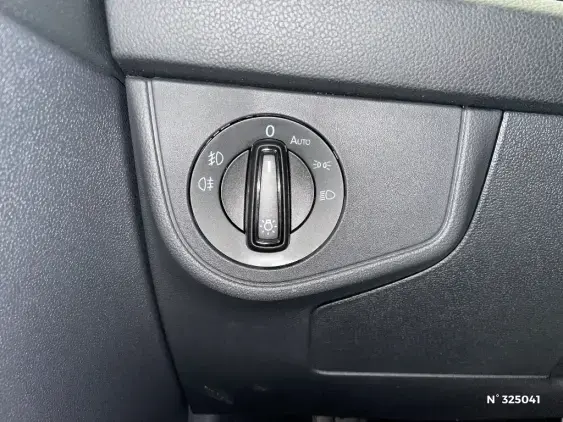 VOLKSWAGEN POLO VI - voiture d'occasion - Photo 15