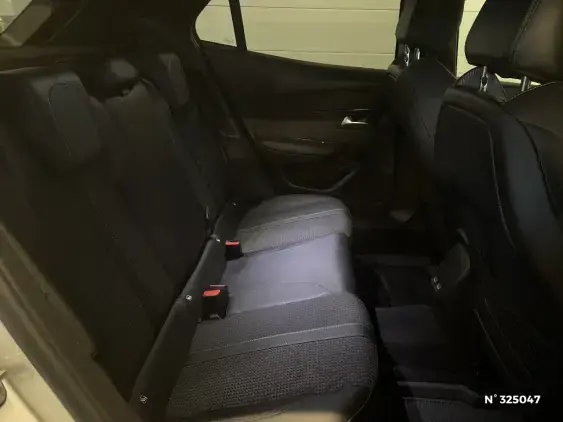 PEUGEOT 2008 II - voiture d'occasion - Photo 11