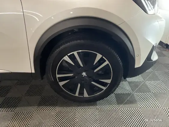 PEUGEOT 2008 II - voiture d'occasion - Photo 8