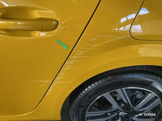 PEUGEOT 208 BUSINESS R II - voiture d'occasion - Photo 24