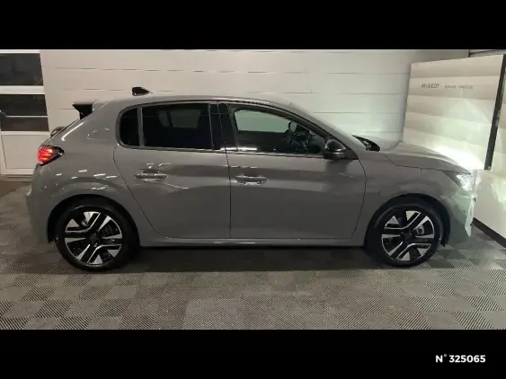 PEUGEOT 208 II - voiture d'occasion - Photo 5