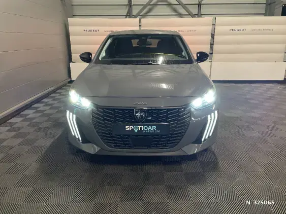 PEUGEOT 208 II - voiture d'occasion - Photo 3