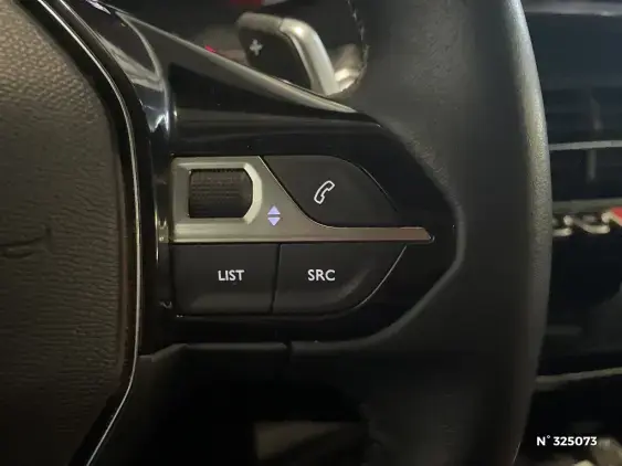 PEUGEOT 2008 II - voiture d'occasion - Photo 25