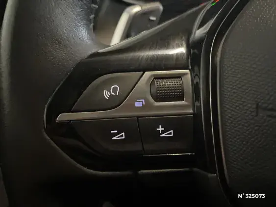 PEUGEOT 2008 II - voiture d'occasion - Photo 26