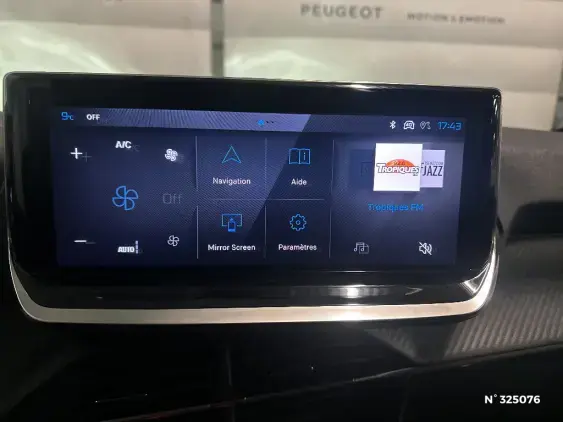 PEUGEOT 208 II - voiture d'occasion - Photo 13
