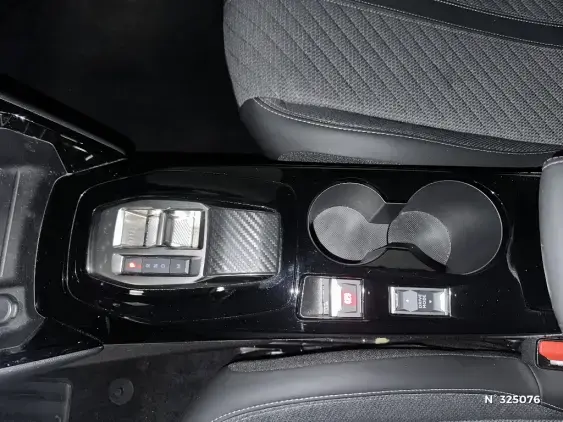 PEUGEOT 208 II - voiture d'occasion - Photo 24