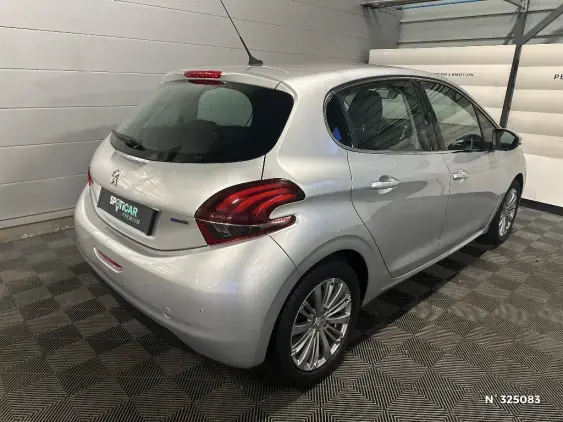 PEUGEOT 208 - voiture d'occasion - Photo 4