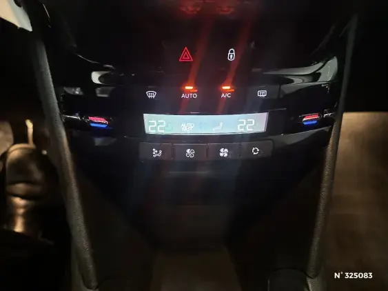 PEUGEOT 208 - voiture d'occasion - Photo 29