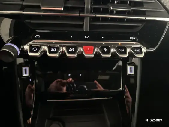 PEUGEOT 208 II - voiture d'occasion - Photo 25