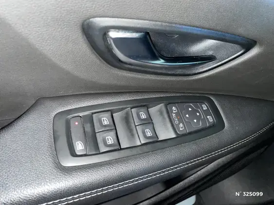 RENAULT SCENIC IV - voiture d'occasion - Photo 26