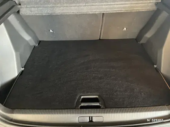 PEUGEOT 2008 II - voiture d'occasion - Photo 7