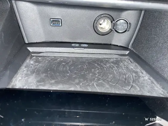 PEUGEOT 3008 II - voiture d'occasion - Photo 26