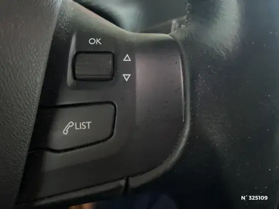 PEUGEOT 2008 - voiture d'occasion - Photo 25