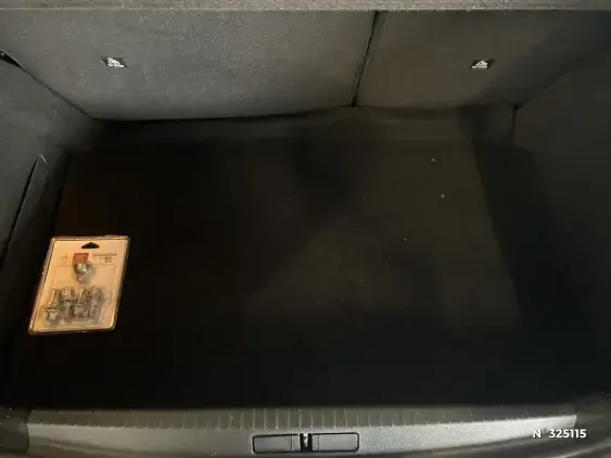 PEUGEOT 208 BUSINESS R II - voiture d'occasion - Photo 7