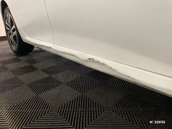 PEUGEOT 208 BUSINESS R II - voiture d'occasion - Photo 26