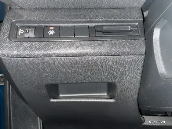 PEUGEOT 3008 II - voiture d'occasion - Photo 15