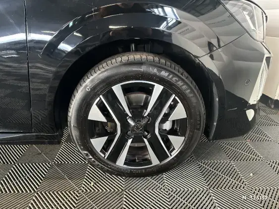 PEUGEOT 208 II - voiture d'occasion - Photo 8