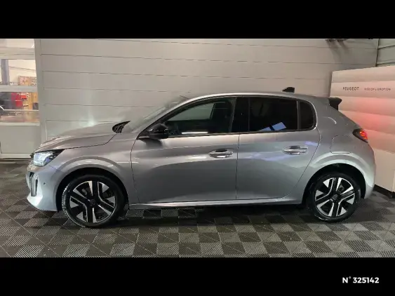 PEUGEOT 208 II - voiture d'occasion - Photo 2