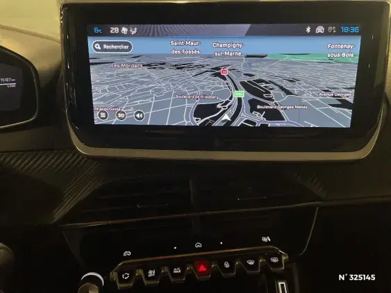 PEUGEOT 208 II - voiture d'occasion - Photo 13