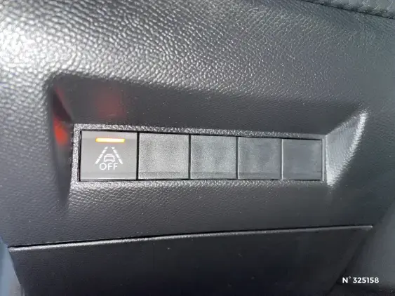 PEUGEOT 208 ELECTRIQUE II - voiture d'occasion - Photo 15