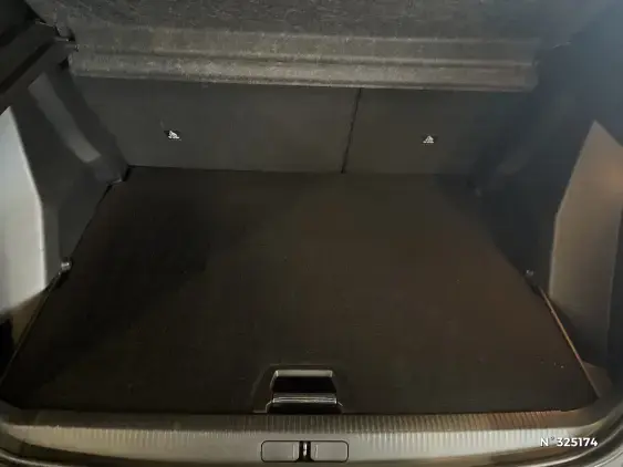 PEUGEOT 2008 II - voiture d'occasion - Photo 7