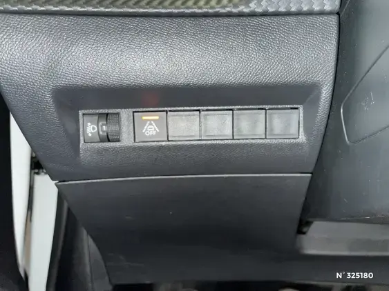 PEUGEOT 208 BUSINESS R II - voiture d'occasion - Photo 15