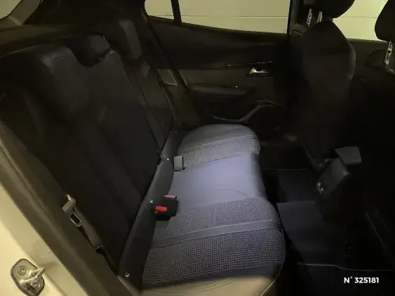 PEUGEOT 2008 II - voiture d'occasion - Photo 11