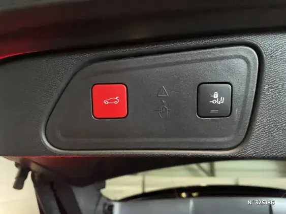 PEUGEOT 3008 II - voiture d'occasion - Photo 27