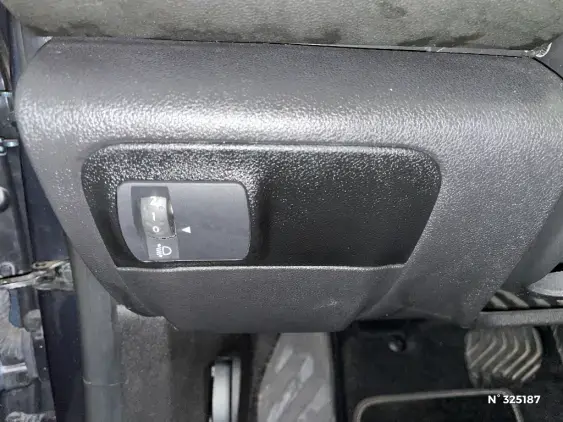 RENAULT MEGANE ESTATE IV - voiture d'occasion - Photo 15