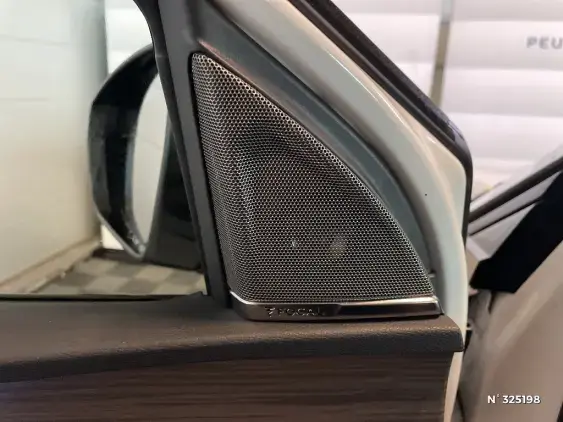 PEUGEOT 3008 II - voiture d'occasion - Photo 26