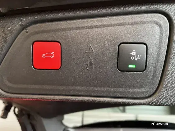 PEUGEOT 3008 II - voiture d'occasion - Photo 27